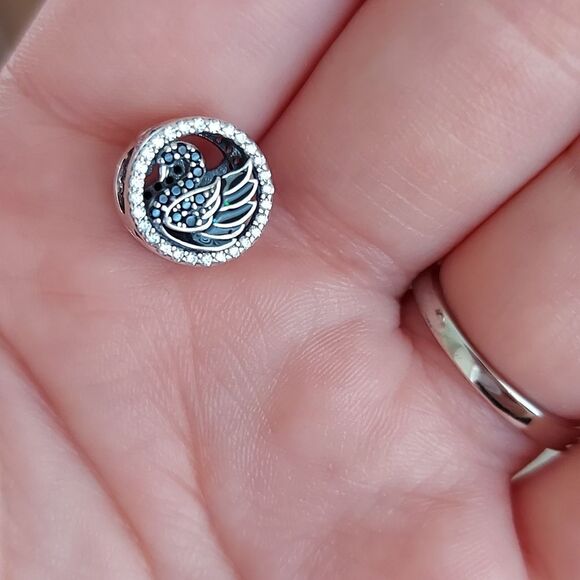 925 Sterling Silver Black Swan Charm - Picture 2 of 6